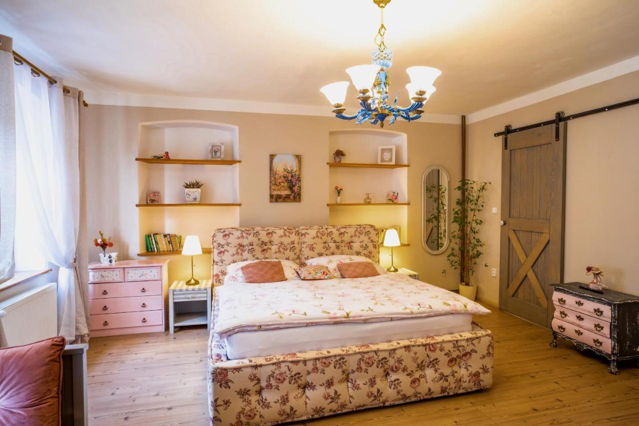 Jiřetín pod Jedlovou Rustic House V Luzickych Horach 아파트 외부 사진